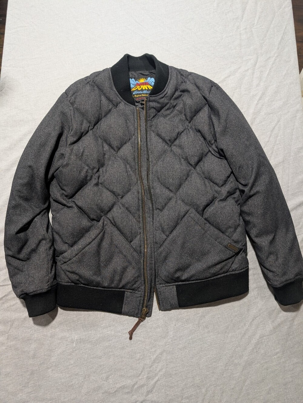 Eddie Bauer Men's Large Down Bomber Jacket Quilted 80% Duck Down 20% Feathers